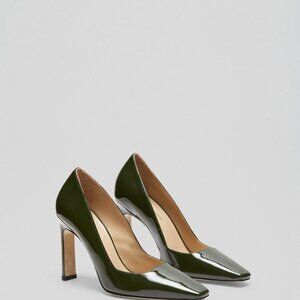 Scanlan & Theodore Chisel Toe Pump 9.5 Black NWT